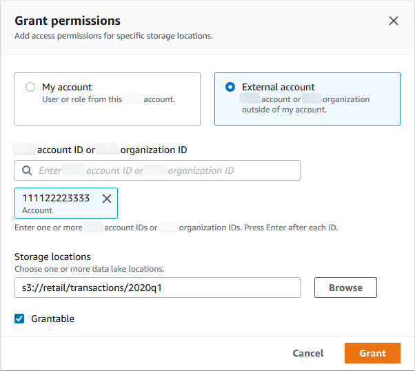 
       “授予权限” 对话框中选中了 “外部帐户” 单选按钮，Amazon指定了帐户，并指定了存储位置。
      